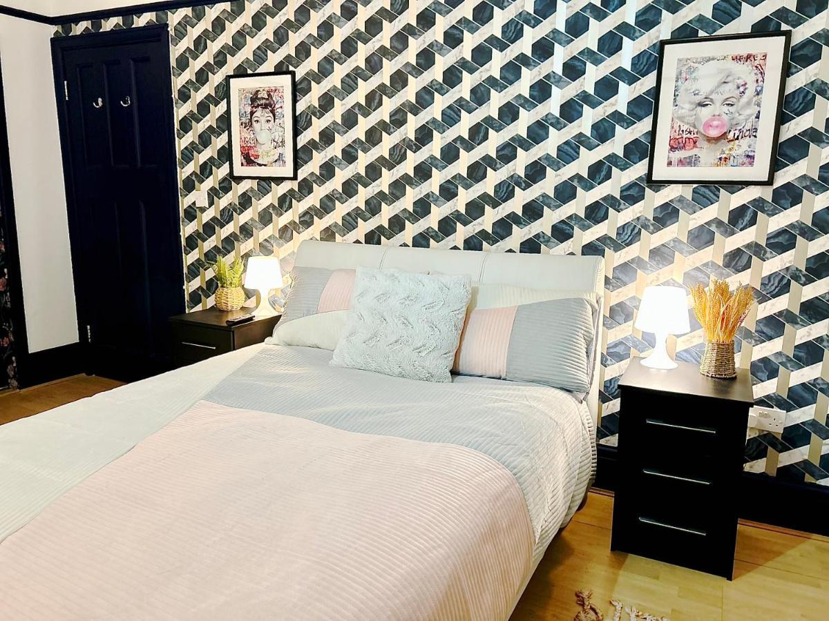 Rest Boutique Golders Green ลอนดอน ภายนอก รูปภาพ