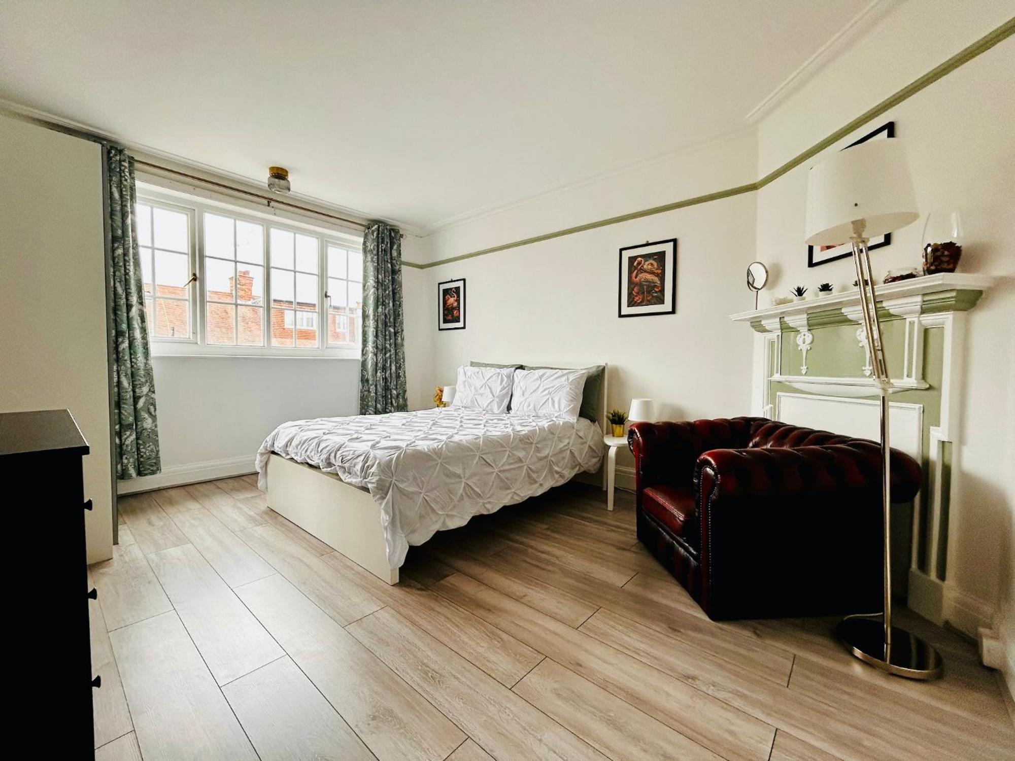 Rest Boutique Golders Green ลอนดอน ภายนอก รูปภาพ